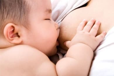 젖물리는 자세